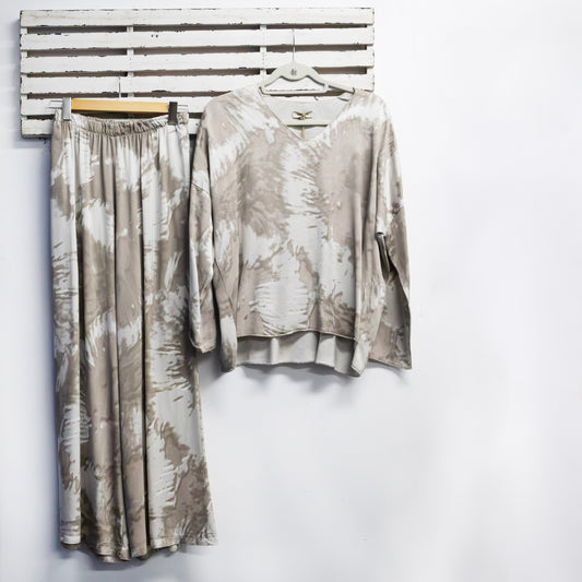 Fawn tye dye viscose silk v neck top 2 per pack CGL025F