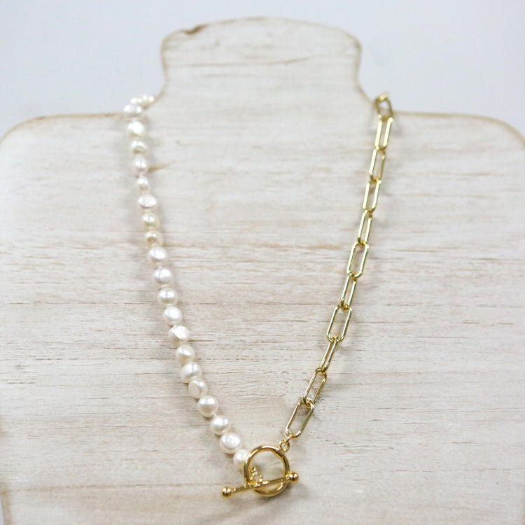 Pearl necklace with gold link chain and fob 2 per pack FJ011N