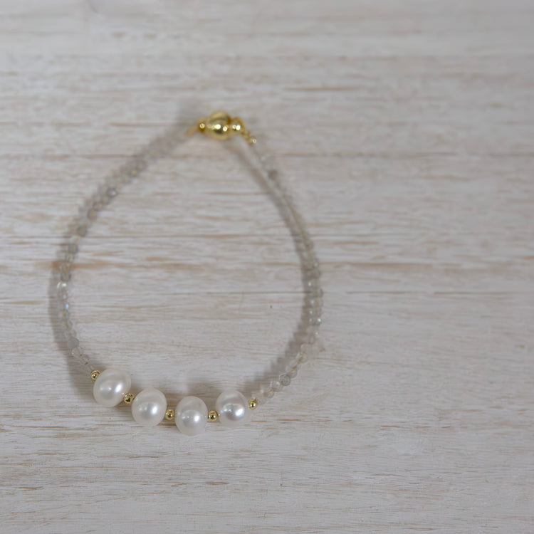 Natural crystal and pearl bracelet with magnetic clasp 2 per pack FJ034B