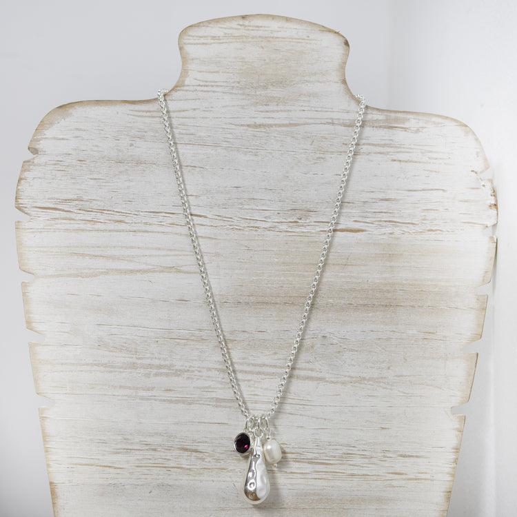 Silver plated necklace with fresh water pearl, ruby crystal and silver plated charm 2 per pack G1541502