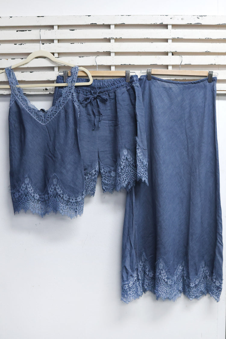 Brown linen blend shorts with lace detail 2 per pack G28758M