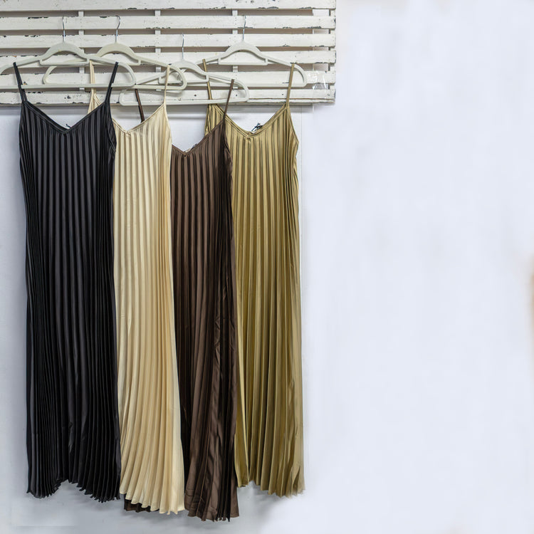 Black shoe string pleated long dress 2 per pack G84443BL