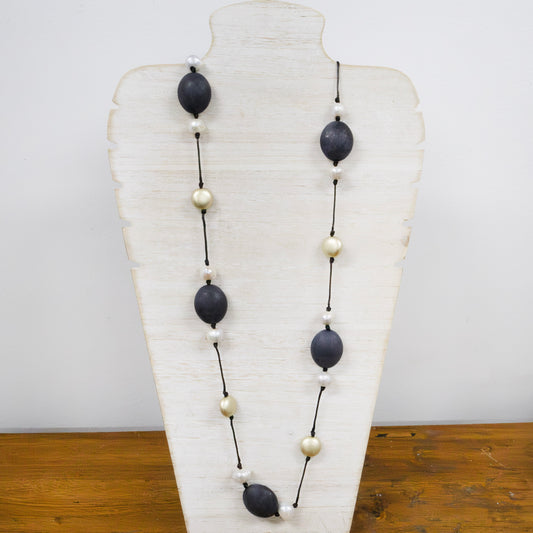 Cord necklace with black stone and pearl  2 per pack                 KFA92005
