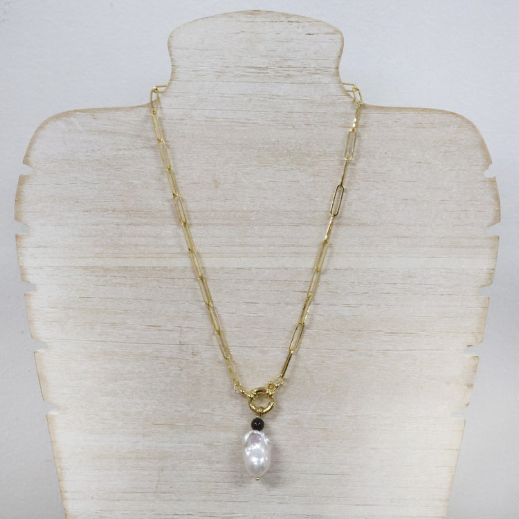 Gold chain necklace with pearl and tiger eye charm 2 per pack KFA99425