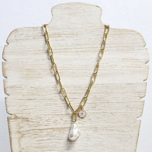 Gold gem clip chain necklace with big pearl and charm and magnetic clasp 2 per pack TFA61849
