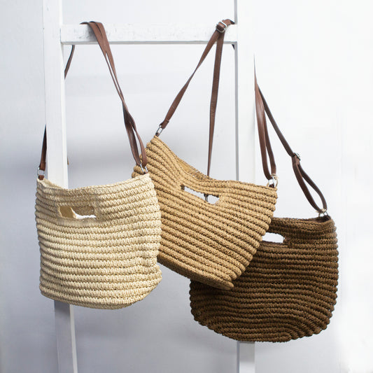 Cream raffia bag with brown strap 2 per pack CGS232C