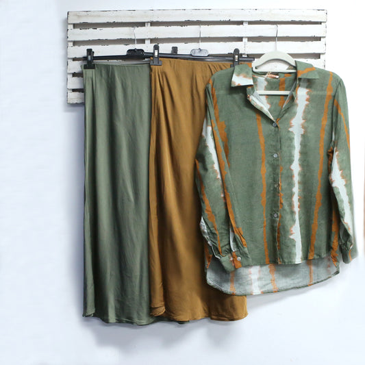 Khaki silk blend skirt with elasticized waist 2 per pack       CGT013K
