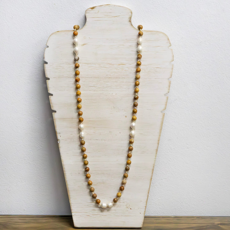 Natural wood and pearl necklace 2 per pack                                AFA97173