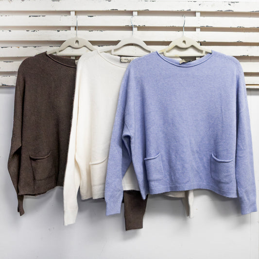 Cream viscose blend knit with pockets and round neck 2 per pack CX8829CR