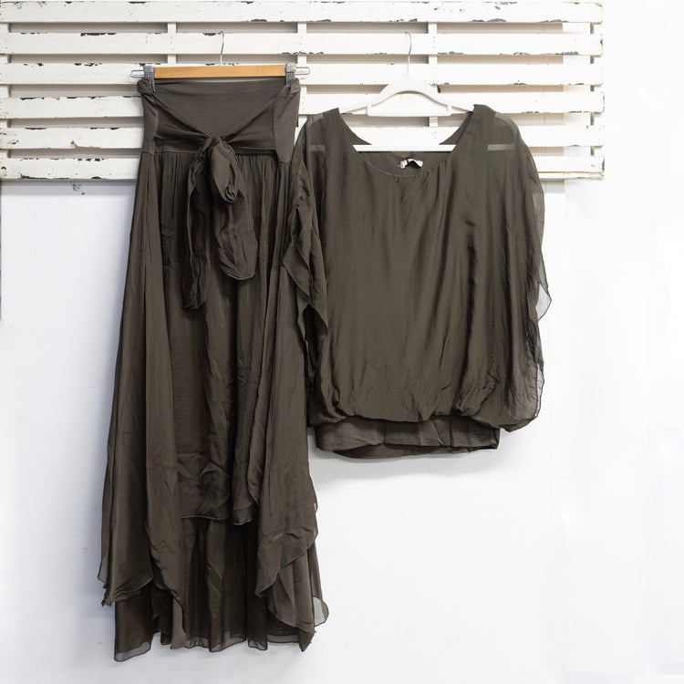 Chocolate silk blend skirt with cotton waist and inlay and tie detail 2 per pack G66448CH