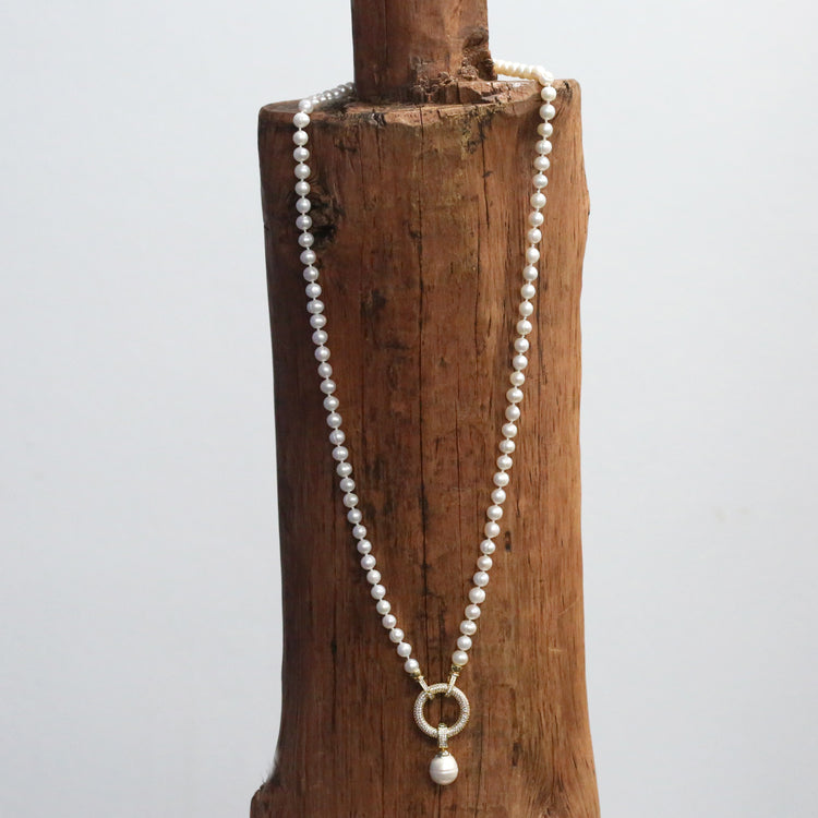 Pearl necklace with diamante and Pearl Pendant 2 per pack