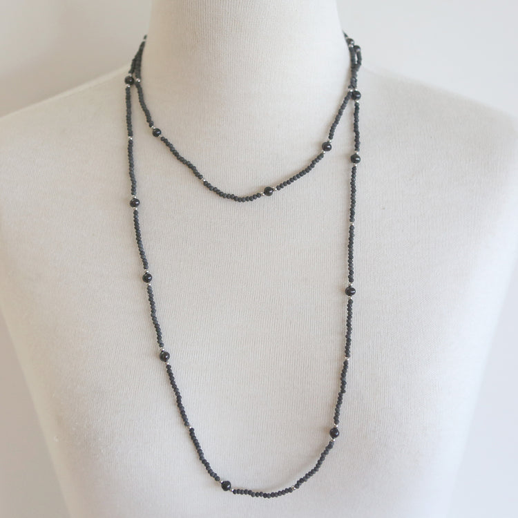 Long necklace with natural stone and magnetic clasp 2 per pack