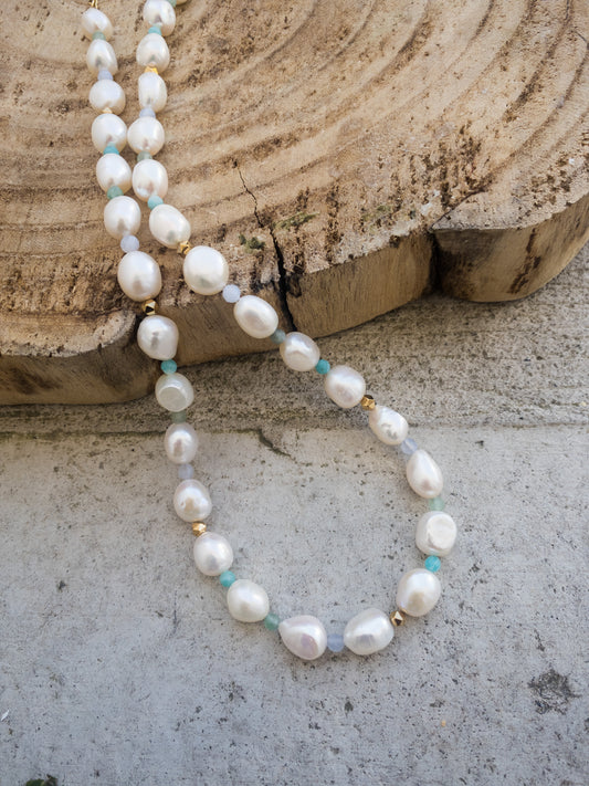 Pearl and Gemstone necklace